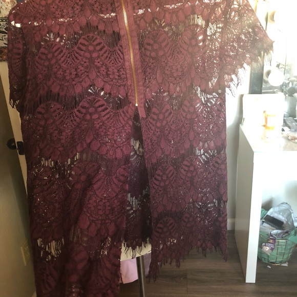 Lace topper - Picture 4 of 4